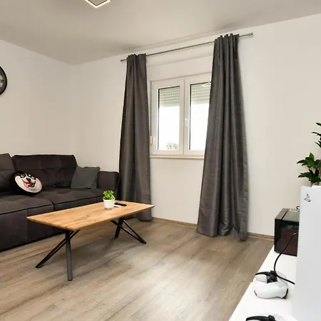 Vila Dino By Guide *