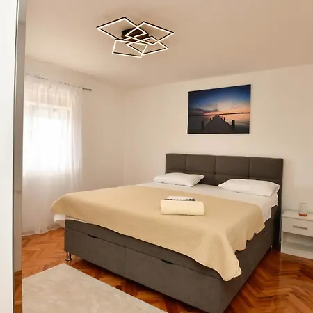 Vila Dino By Guide Blato na Cetini