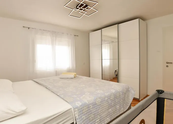Vila Dino By Guide *
